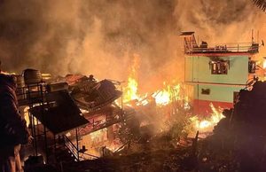 आधी रात जुब्बल के धार गांव में मचा हड़कंप, देखते ही देखते 5 घर आग की चपेट में; रातभर चला बचाव अभियान